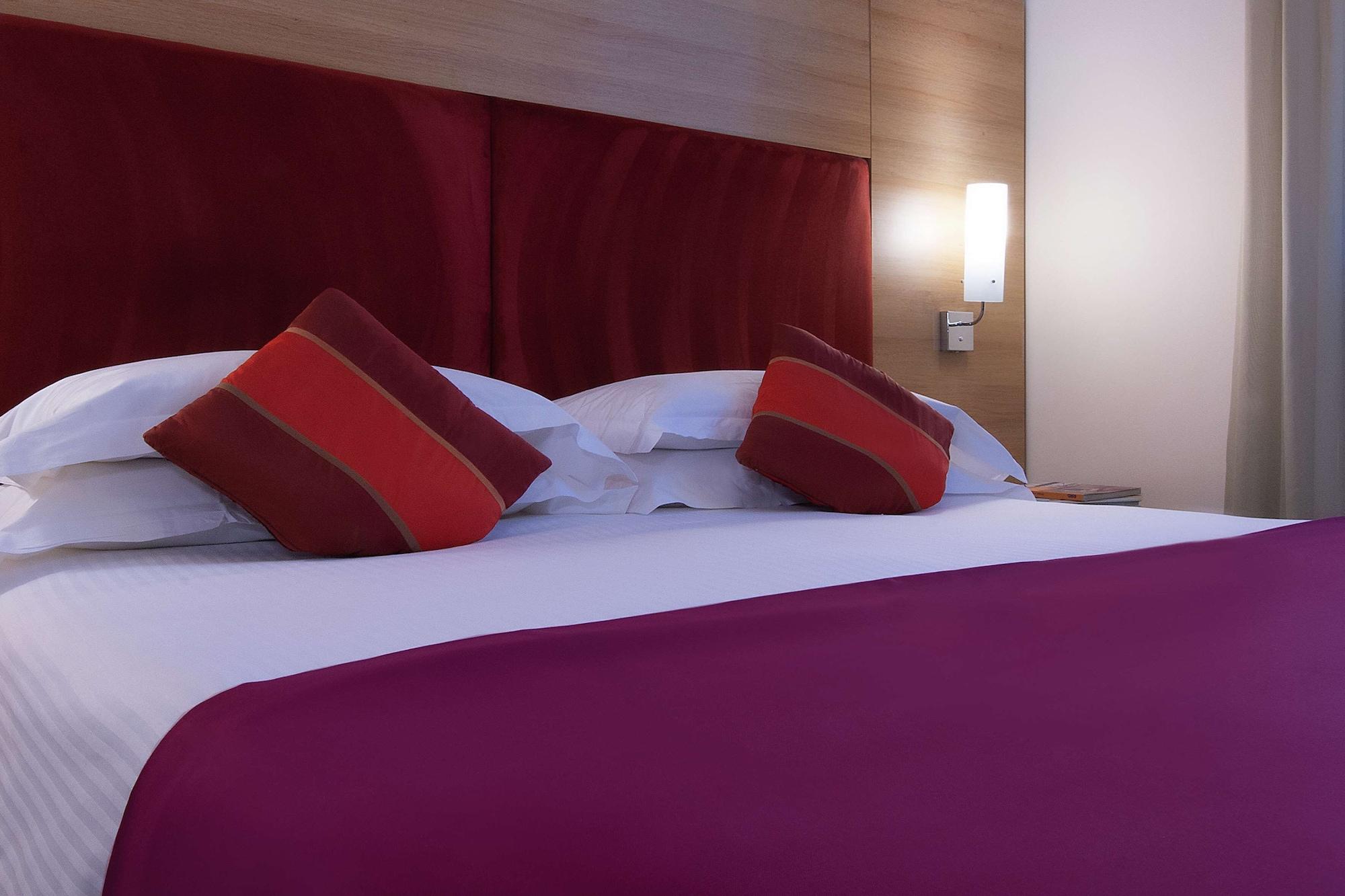 Dolce By Wyndham Milan Malpensa Hotell Somma Lombardo Exteriör bild