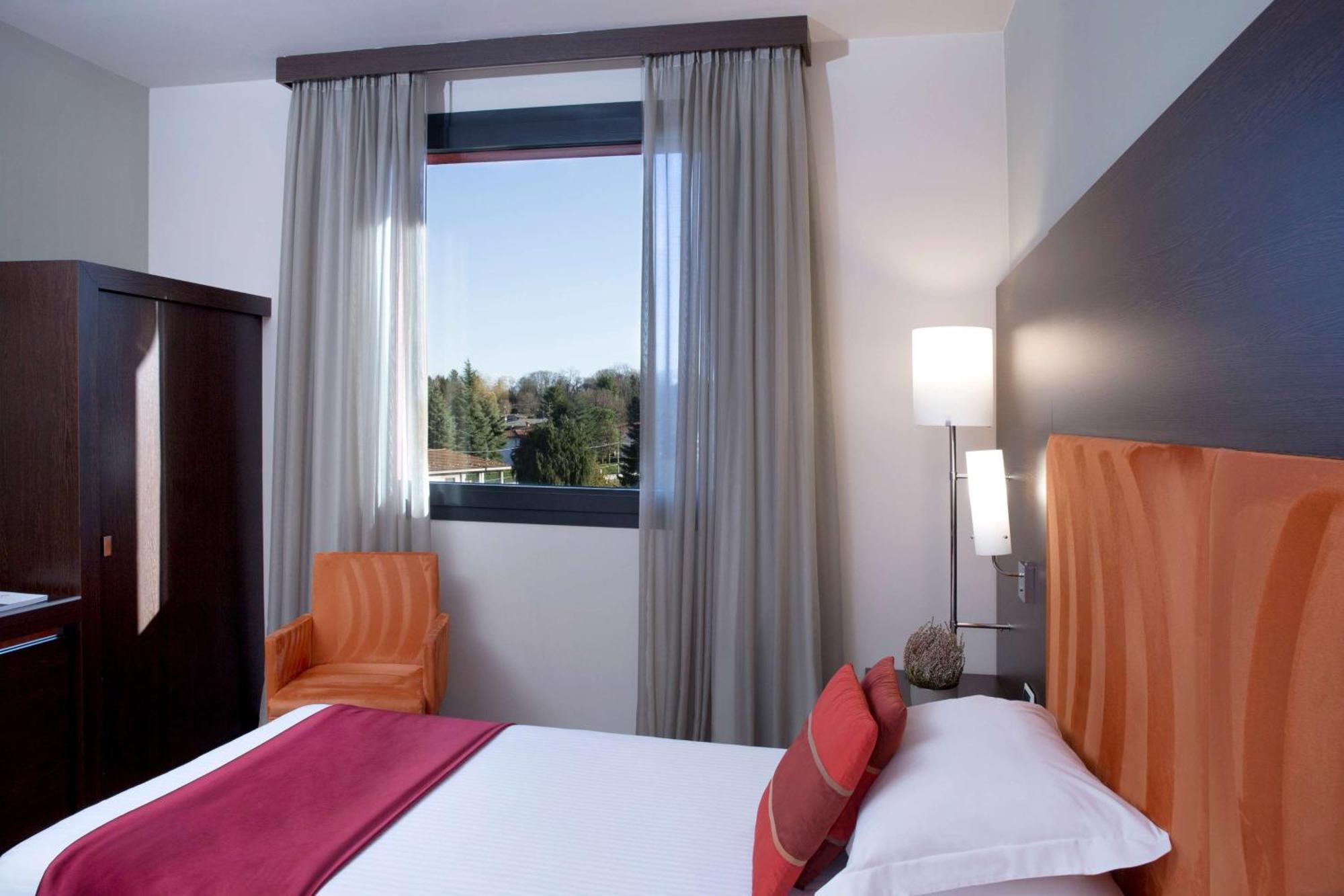 Dolce By Wyndham Milan Malpensa Hotell Somma Lombardo Exteriör bild