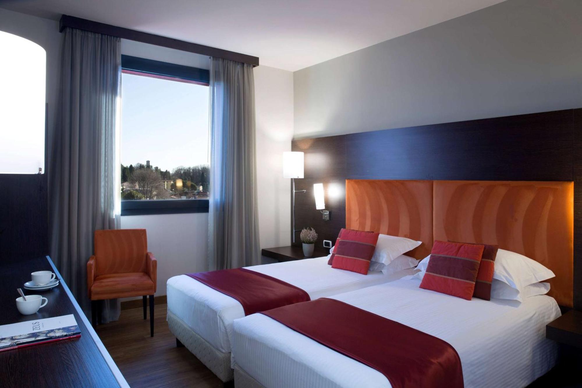 Dolce By Wyndham Milan Malpensa Hotell Somma Lombardo Exteriör bild