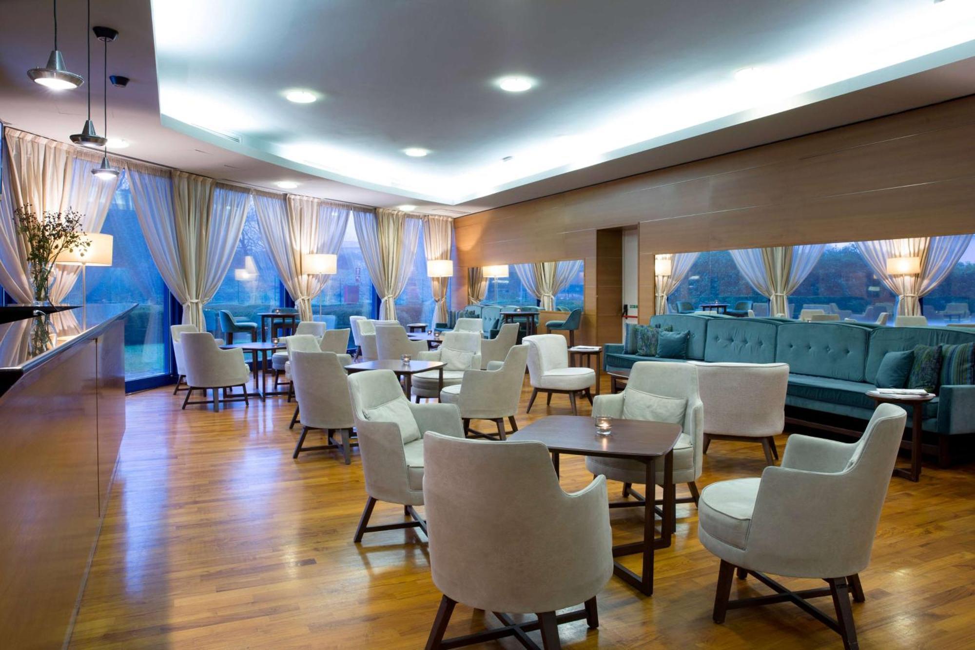 Dolce By Wyndham Milan Malpensa Hotell Somma Lombardo Exteriör bild