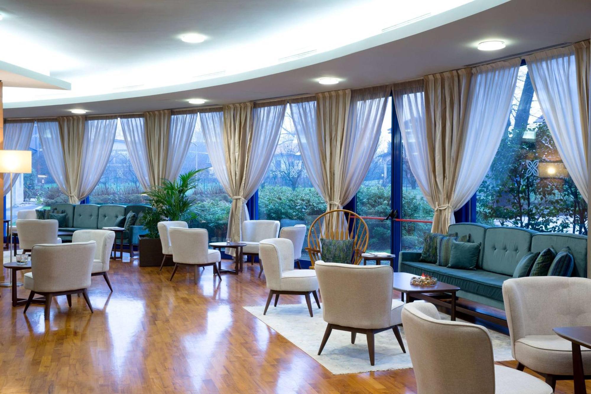 Dolce By Wyndham Milan Malpensa Hotell Somma Lombardo Exteriör bild