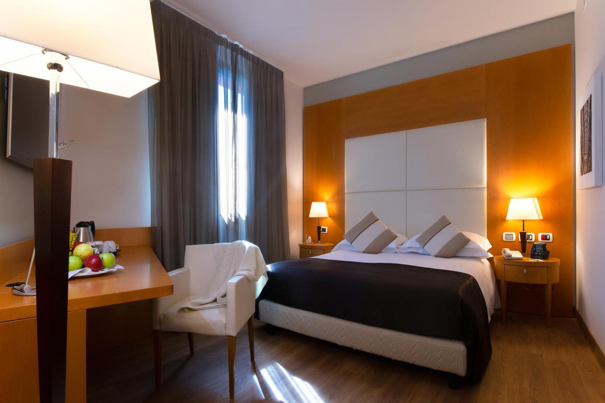Dolce By Wyndham Milan Malpensa Hotell Somma Lombardo Exteriör bild