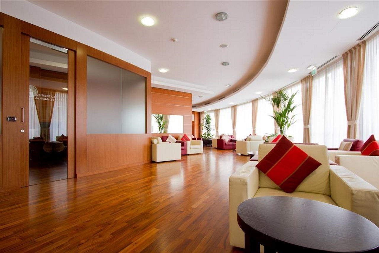 Dolce By Wyndham Milan Malpensa Hotell Somma Lombardo Exteriör bild